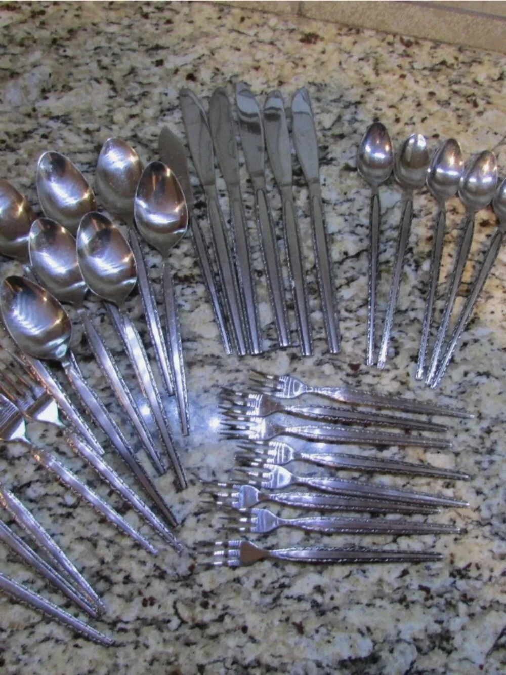 N/A 48 pieces
